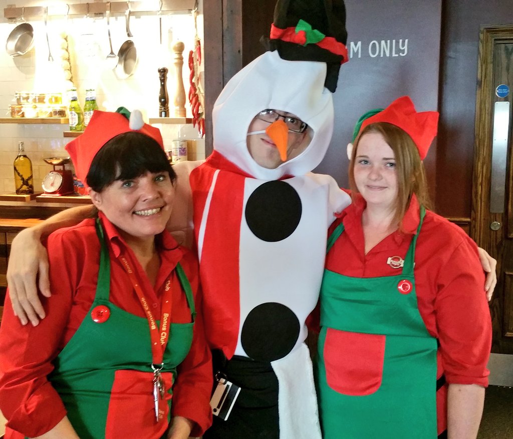 <a href="/WeAreSUGM/">WeAreSUGM</a> Southend getting into the spirit <a href="/SpencerGraydon/">Spencer Graydon</a> <a href="/BFSouthEastSUGM/">Andrew Latham</a>