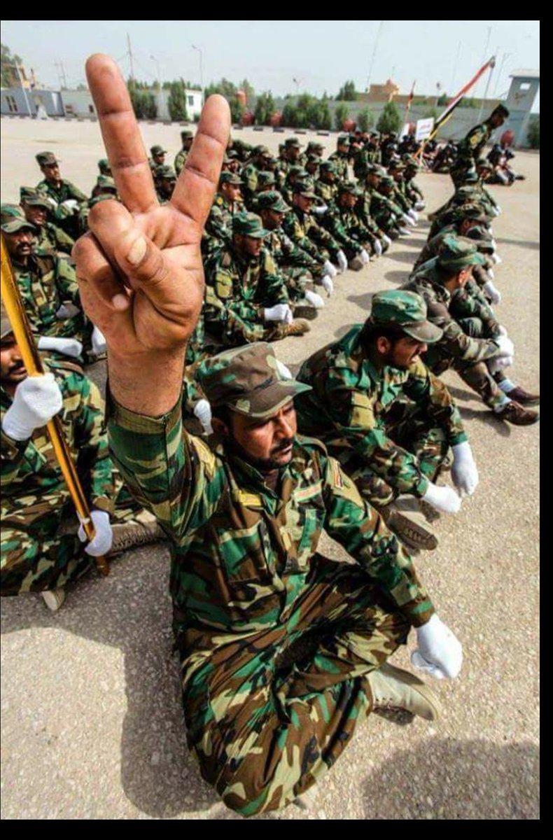iraqba313's tweet photo. #الحشد_الشعبي 
قوم افعالهم تطابق اقوالهم لبسوا القلوب على الدروع
...
لولاكم لما نزور الاربعين اليوم
#الحشد_الحسيني https://t.co/gBYoSDuNi2