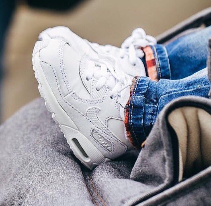 AirMaxSolo's tweet photo. ¡RT SI LE PONDRÍAS A TU HIJ@ ESTAS AIR MAX 90! https://t.co/dKKpHTfR0g