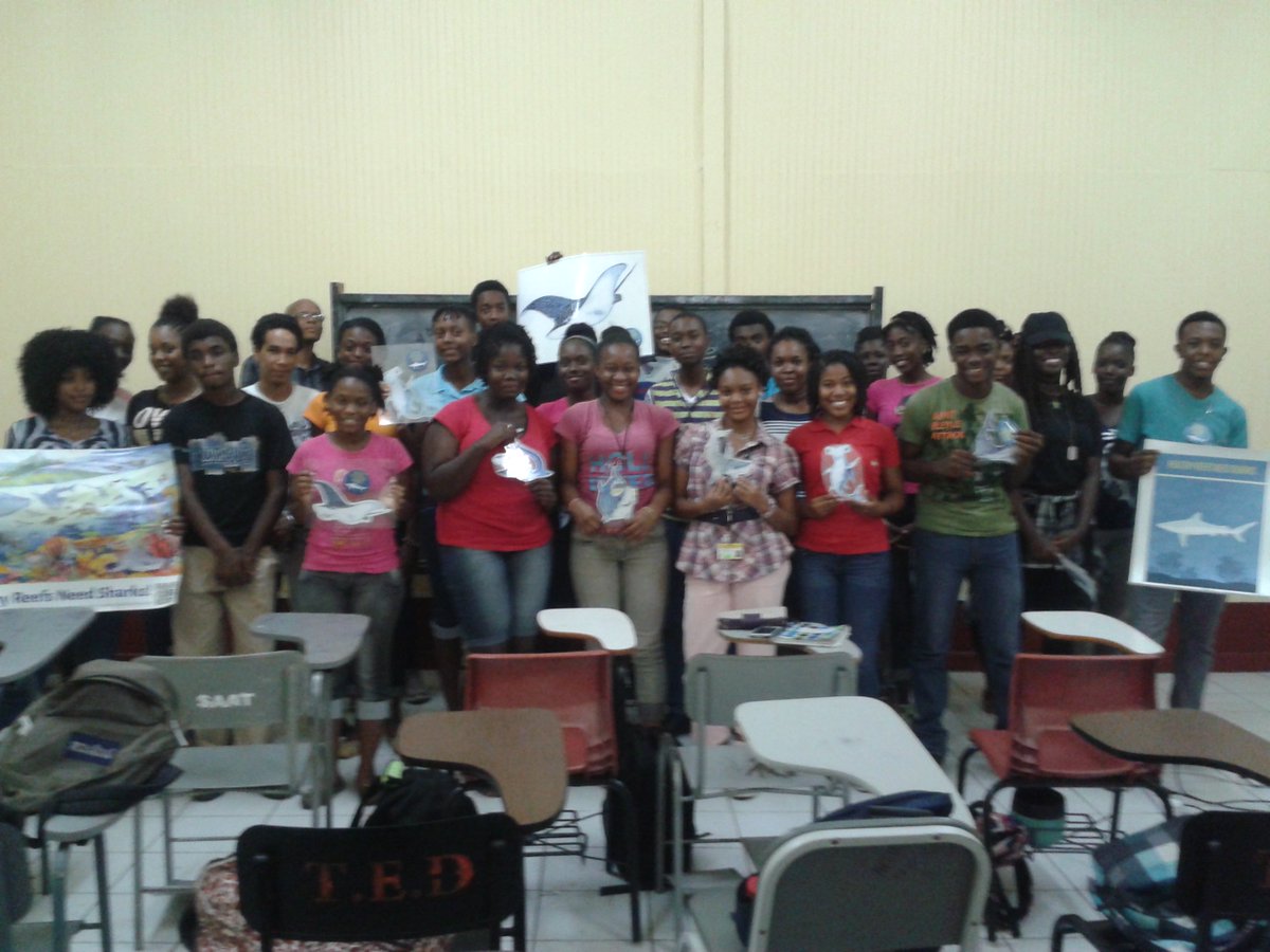 CaribSharkDef's tweet photo. The Students of the T.A. Marryshow Community College in Grenada support @TheSharkStanley &amp; @CaribSharkDef https://t.co/8zsGnlVH5a