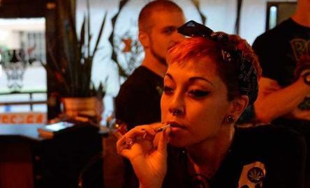 inside_cannabis's tweet photo. A recent ruling says that residents in Michigan can be fined for smoking marijuana ... https://t.co/bLpuG5I7lb #news https://t.co/urQywAbGRn