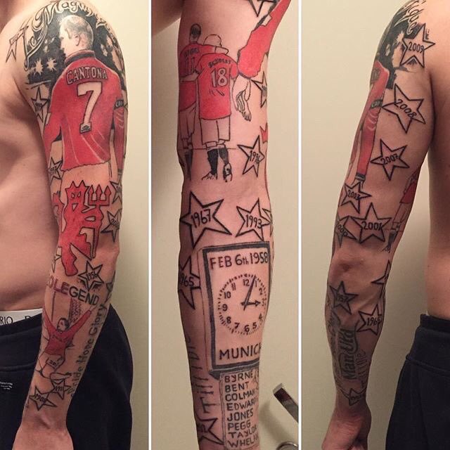 BusbyBulletin's tweet photo. Sleeve Tattoo of a passionate Utd fan incl. Cantona, Scholes, Giggs and a tribute to the Munich Air Distaster. #MUFC https://t.co/YJ2rNnKEhR