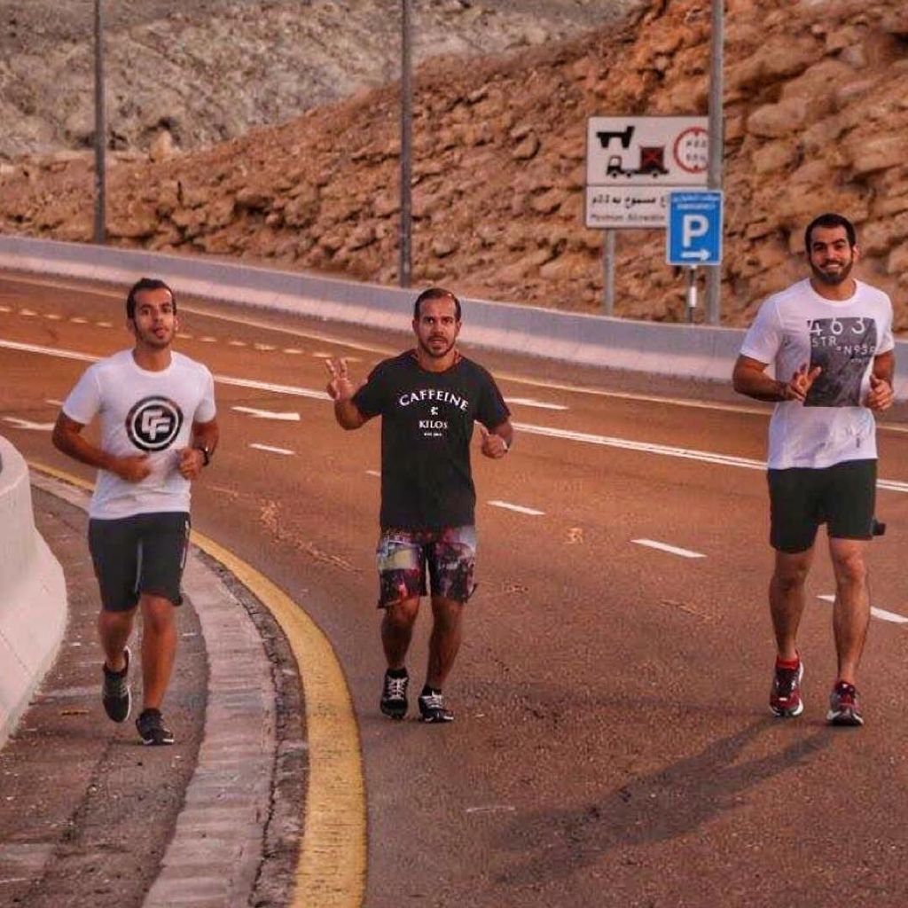 Barrgkhalid's tweet image. One of the early morning runs with ✌🏼️ Rashids uphill #jabelhafeet on Friday 27.11.2015
.
… ift.tt/1NkNEYq