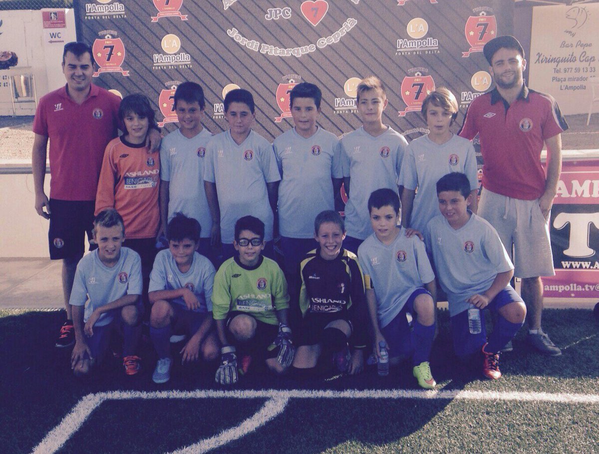 torneo48's tweet photo. @CDBenicarlo , otro histórico que estará en la cita navideña https://t.co/B5NWUbRNRZ