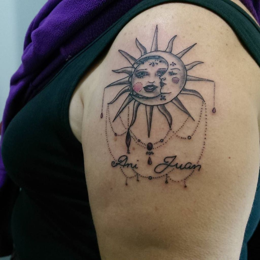 Inkfusion3's tweet photo. Sol y Luna #tattoo #tatuaje #ink #tinta #piarle #cádiz #kwadrom #Eternalink #eikon https://t.co/UE3kqaRVrn