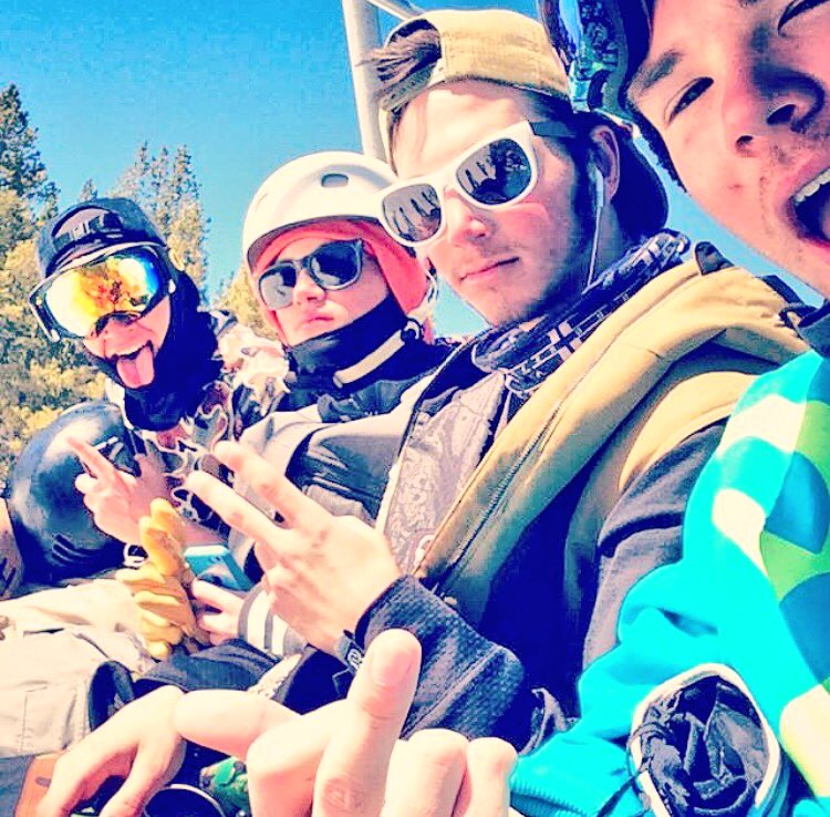 FreestyleExpres's tweet photo. Spring laps with some of the boys at @CopperMtn ⛷ #choochoo #rowdy #freestyleexpress https://t.co/TGLxZc0DNx