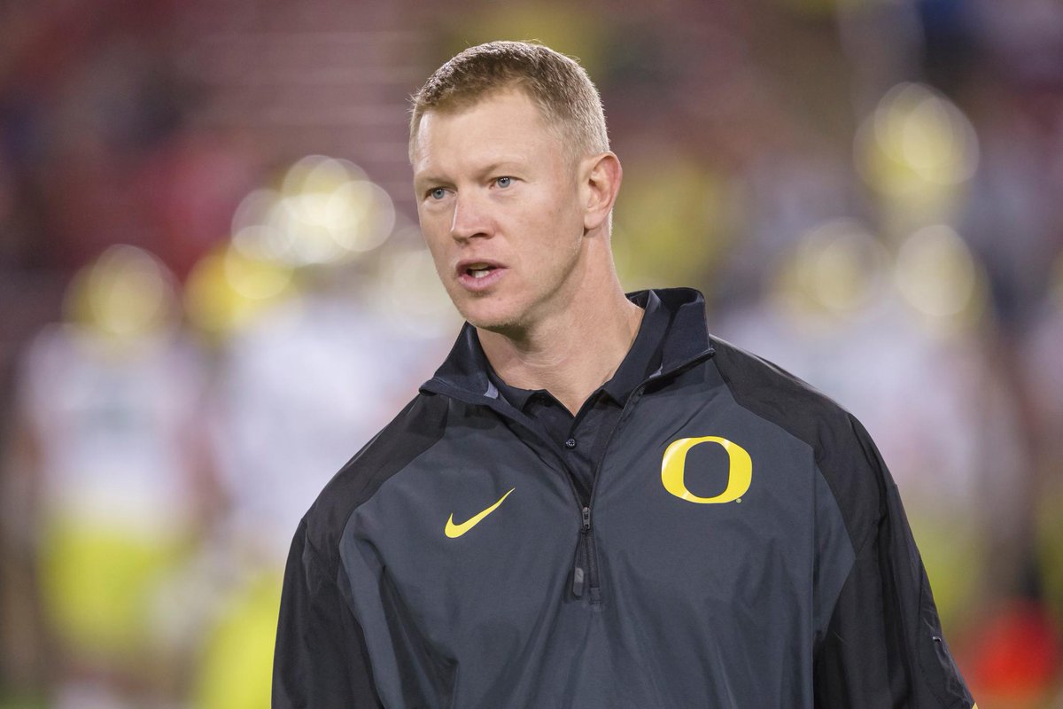 SportsCenter's tweet photo. Oregon offensive coordinator Scott Frost is new head coach at UCF, making him 10th head coach in program history. https://t.co/JayWMMoqQJ