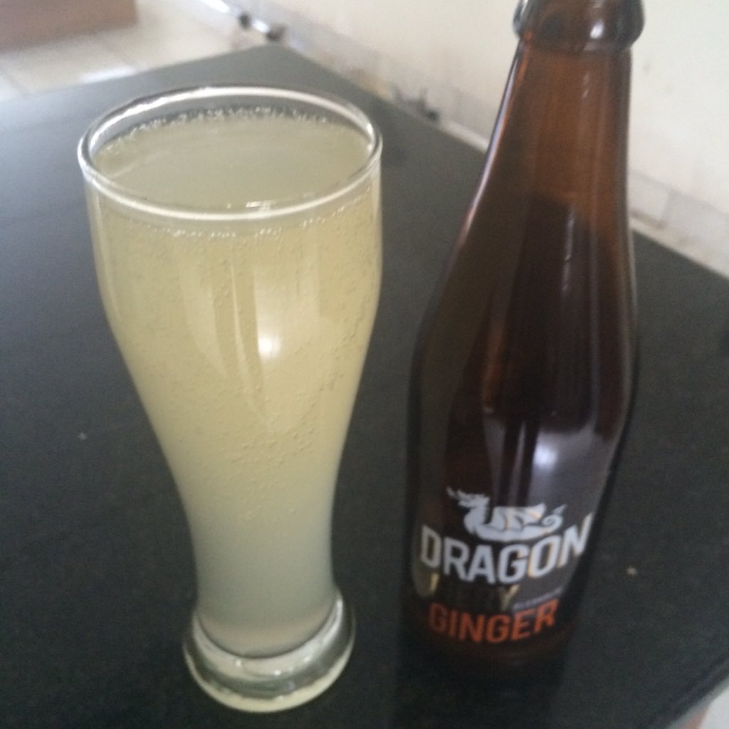 It's #beeroclock with <a href="/DragonGingerCom/">DragonGingerDotCom</a> #cheers <a href="/GoodBeerTweet/">#goodbeer 🍻😎</a> Just the #craftbeer to end a work day 🍺