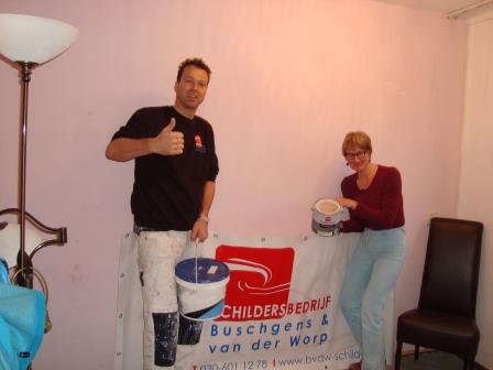 pmohouten's tweet photo. Lilant en Buschens &amp; vd Worp helpen een schuldhulpmaatje met sausen van keuken en woonkamer na een lekkage. #Houten https://t.co/kK0VOaMASa