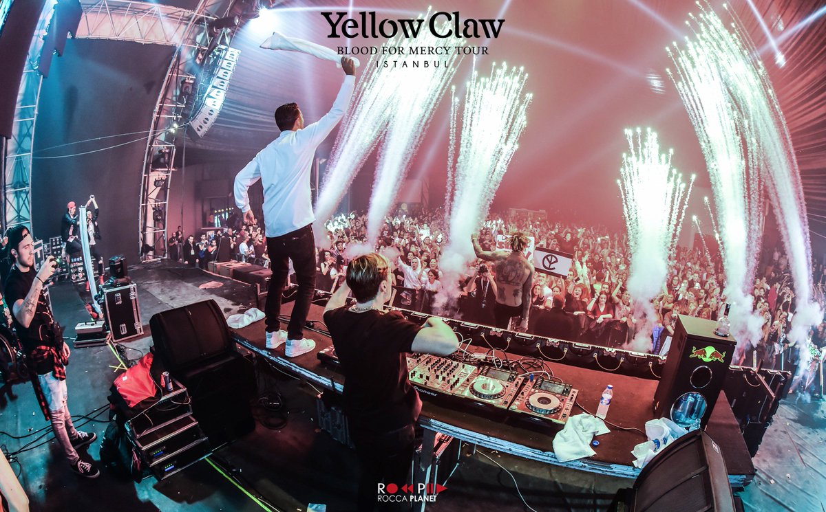 VPentertainment's tweet photo. Fotoğrafların bir kısmı hazır, saat 21:00'de burada buluşalım mı? #YellowClawIstanbul #BloodForMercy #BFMTour https://t.co/cYTwHE50QP