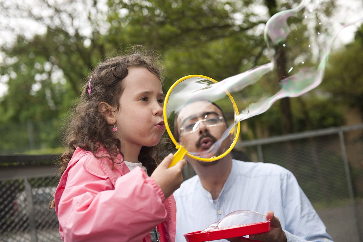 #GivingTuesday Give me my dad. Spendenaktion für Bindungssicherheit #Stadtsparkasse München. gut-fuer-muenchen.de/projects/11352