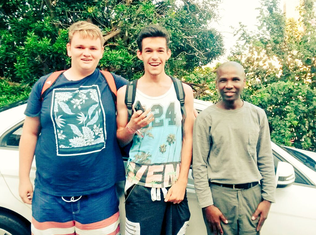 Uber_RSA's tweet photo. @Darin999 Hi Darin! Our lucky winner, Kyle (middle) got it! Better luck next time! #UberDVBBS https://t.co/LGYWFh6BQ2