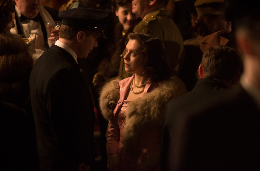 The <a href="/GothamAwards/">IFP Gotham Awards</a> winner for "Best Actress" is @bdpowley for her role in <a href="/DiaryTheMovie/">Diary The Movie</a>: bit.ly/1O0NENX