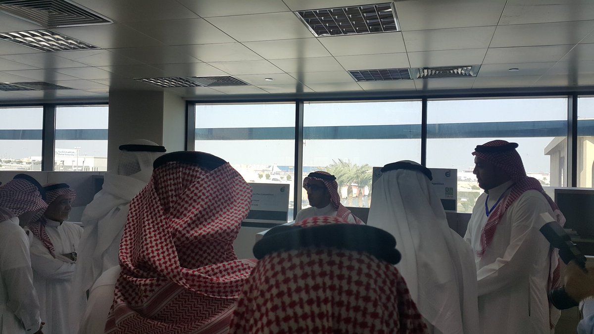 eiKFUPM's tweet photo. لقاء معالي الدكتور توفيق بن فوزان الربيعة وزير التجارة والصناعة بشركة @coreEcho في @eiKFUPM https://t.co/G15zwfRVGU