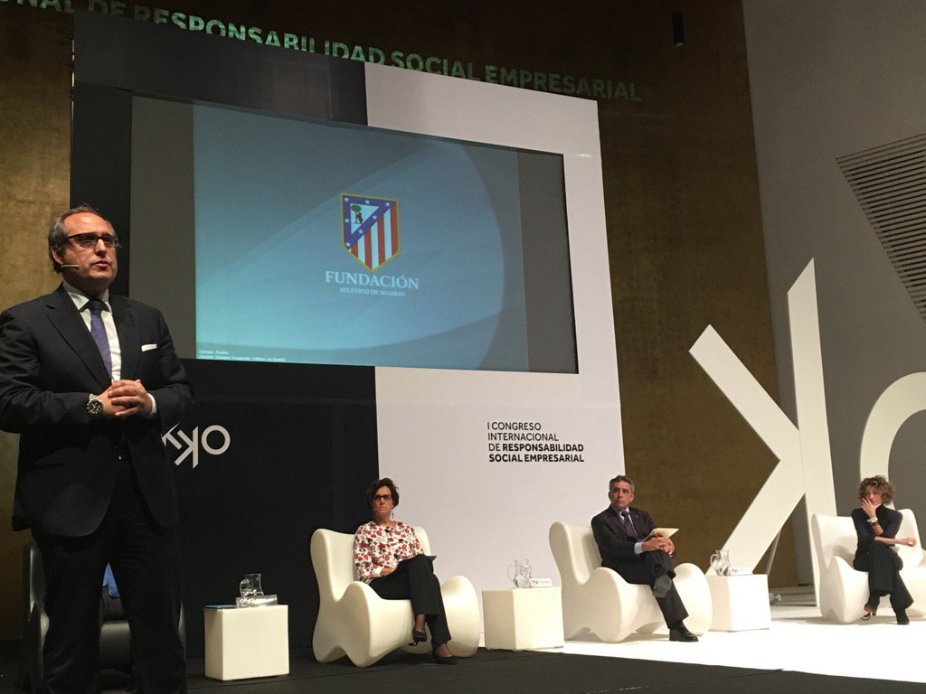 grupoidex's tweet photo. #OKKO2015 Mesa Deporte y RSE con Fundación Atlético de Madrid @Atleti @LaLiga @FundacionEstu @COE_es https://t.co/51OpRafvpe