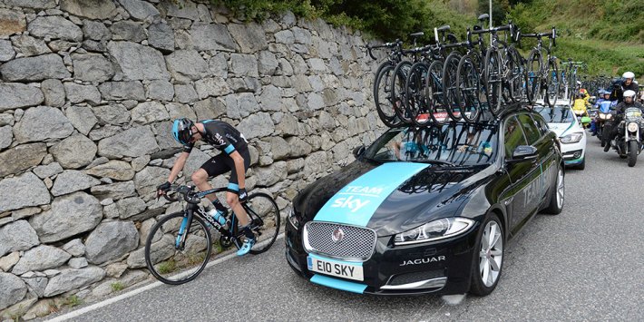 Sky-ploegleider Dario Cioni: "Ik denk dat Chris Froome de Vuelta had gewonnen" wielerupdate.nl/wielernieuws/3…