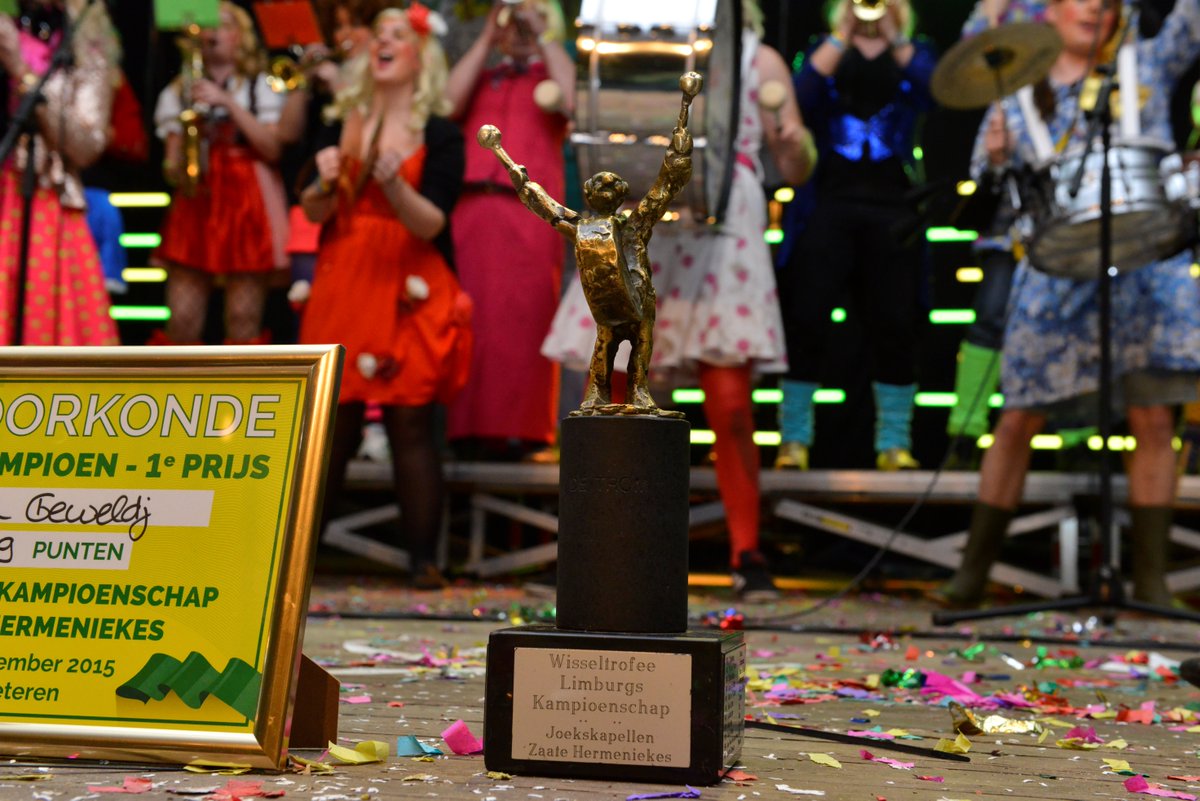 Wat was het mooi! Wat was het gezellig! En wat een fantastische winnaar is <a href="/jonkgeweldj/">Jonk Geweldj</a> ! #lkzh2015 #lkzh2016Heitse