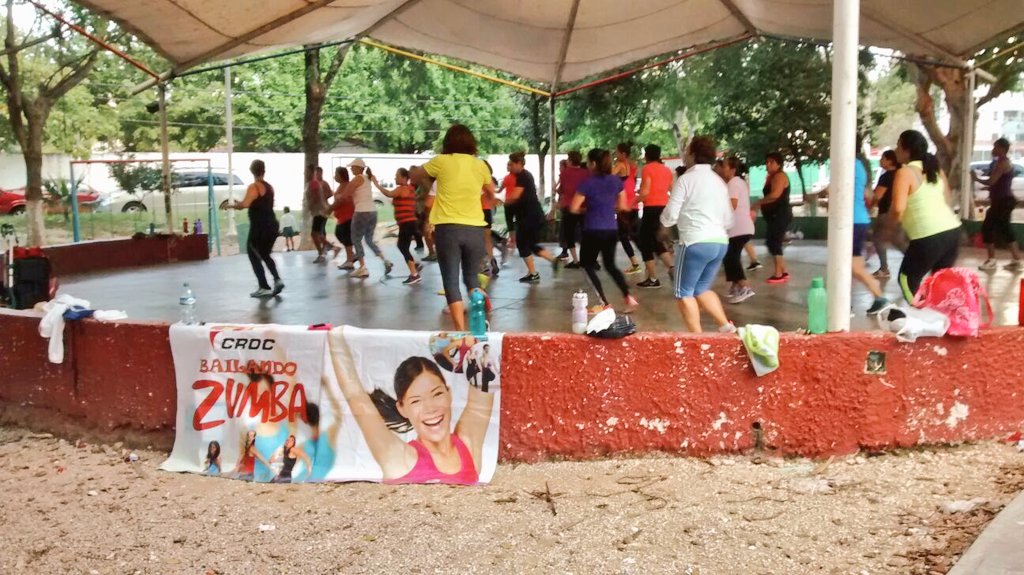 TuRadioCROC's tweet photo. #ZumbaCROC Martes a las 7 de la mañana en el Kiosco de la #Reg48 #Cancún; invita @MachucaCROC y @crocqroo ¡Únete! https://t.co/liIASmH7OO