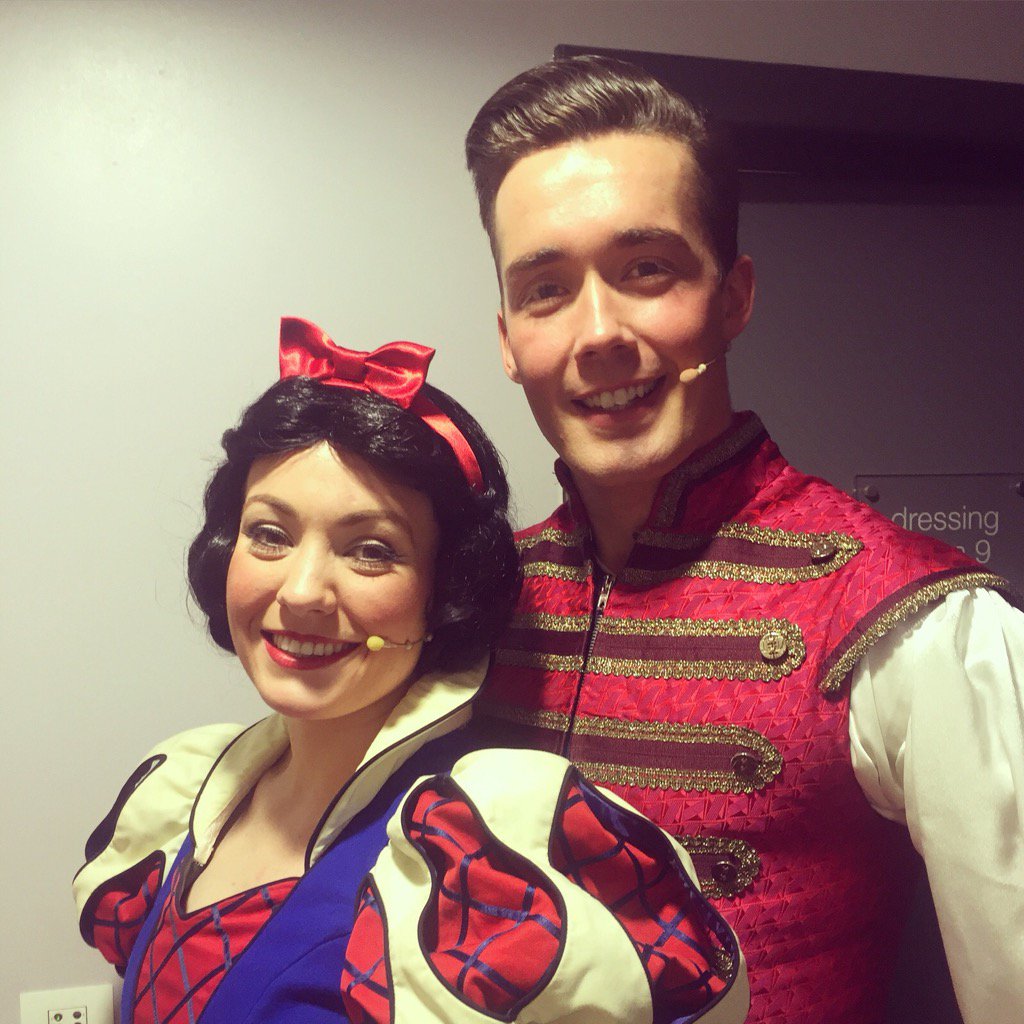 Noonies54's tweet photo. #snowhite #prince#motherwell#amazing! https://t.co/F6iP1slDAa