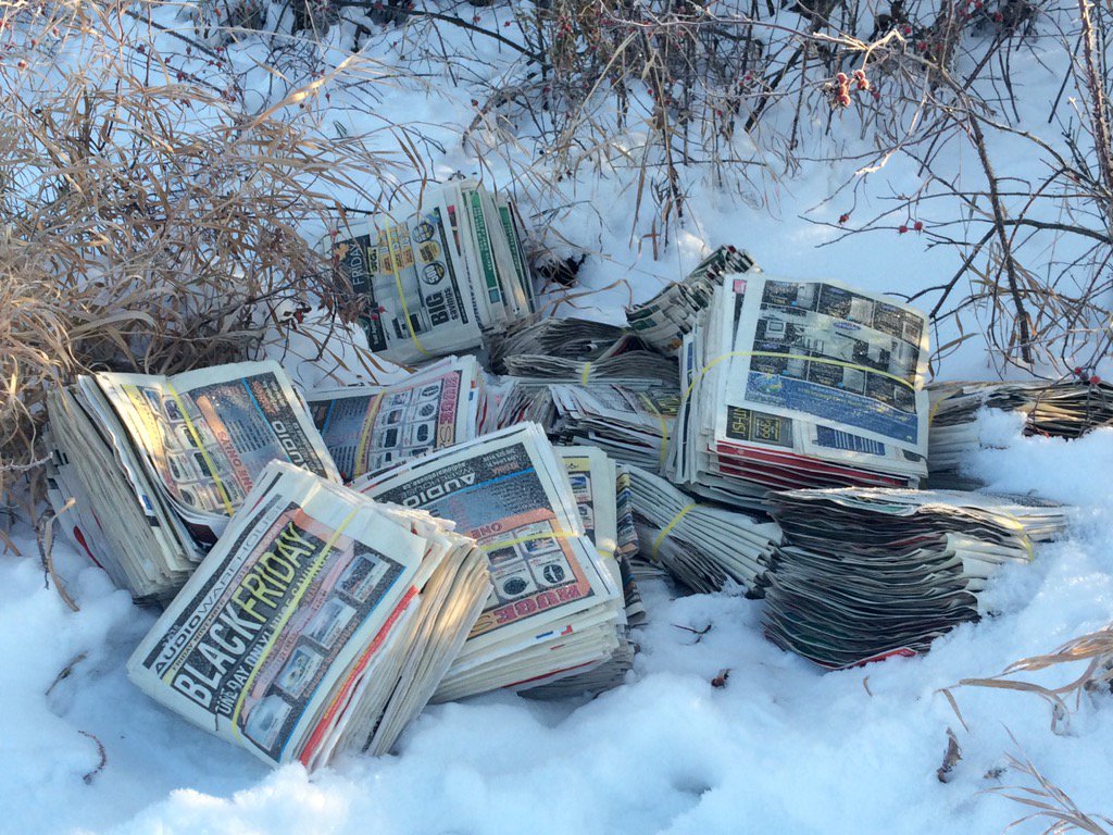 One stop delivery of flyers on the road between Marquis Downs and Diefenbaker Park #spnews #yxe #flerdelvery