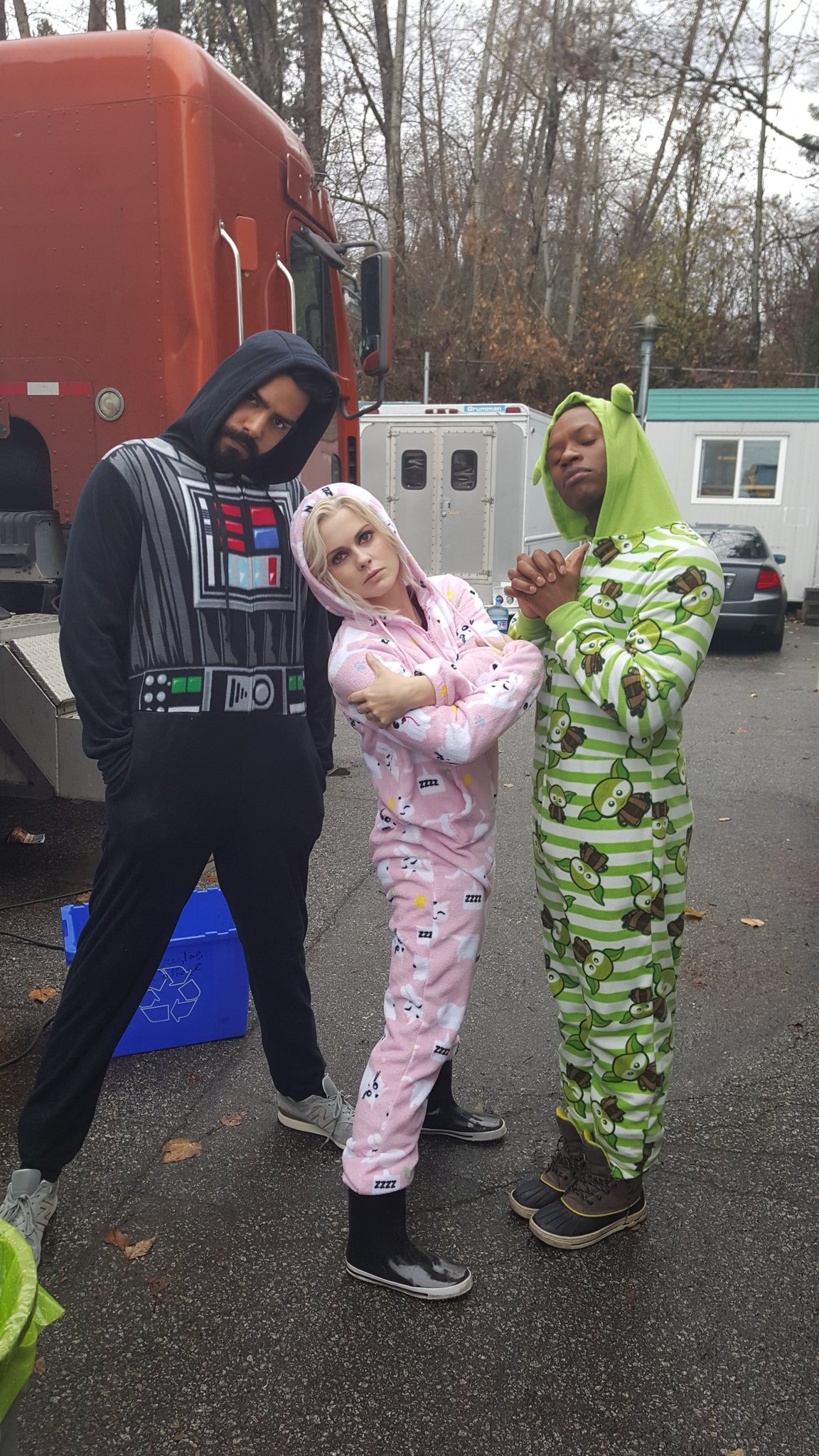 CVK0yiSUYAA7v_j.jpg:large