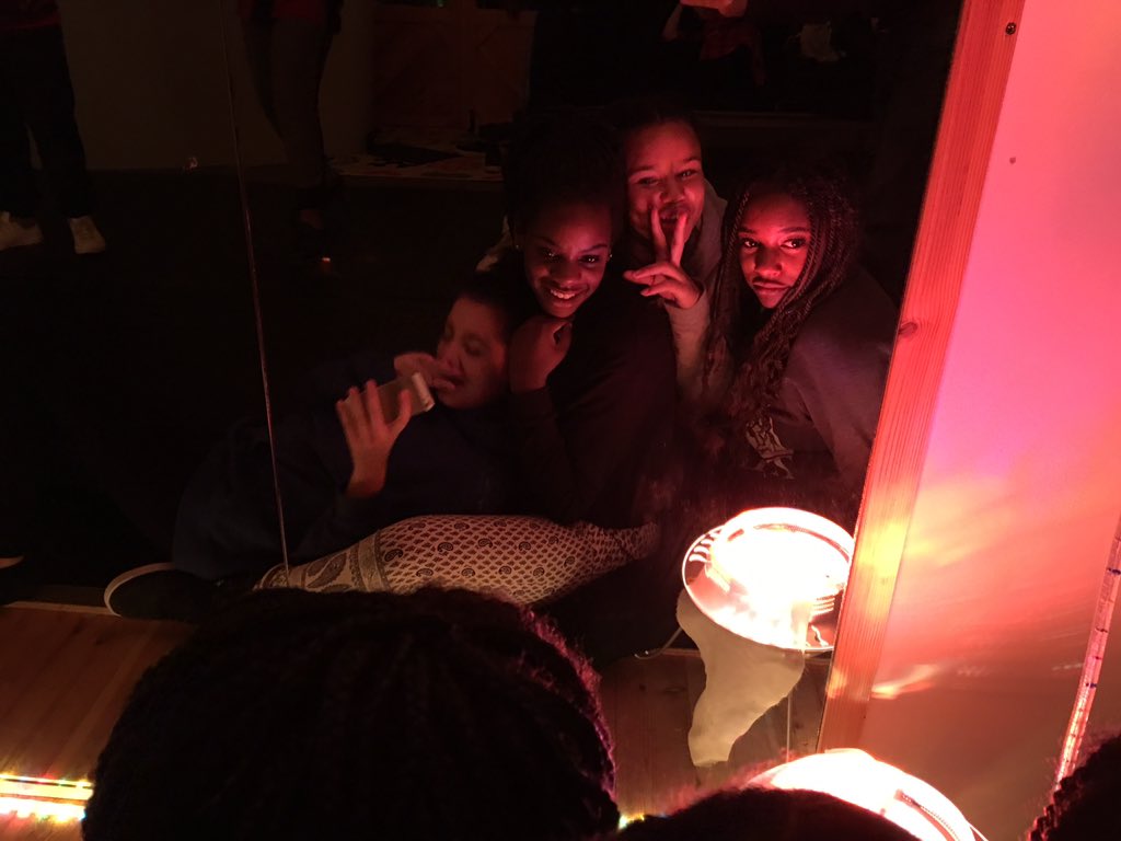 RevivedShow's tweet image. Revived girls in the mirror