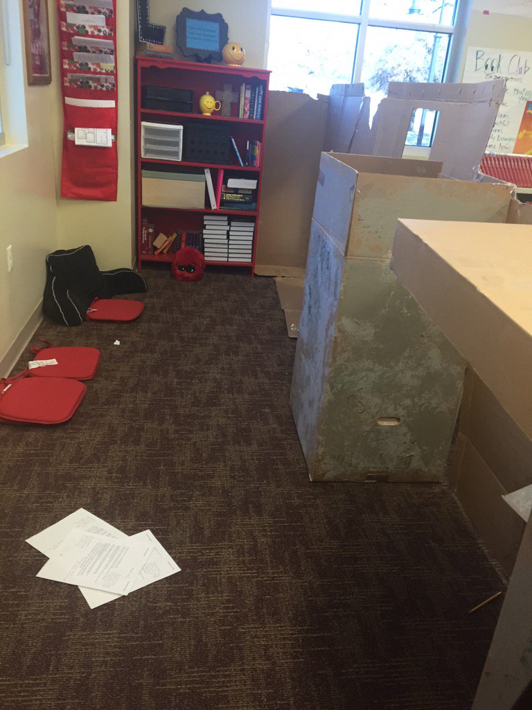 MrsLs7's tweet photo. Our new castle is ready for a take over! https://t.co/aQG4Nh4DIP