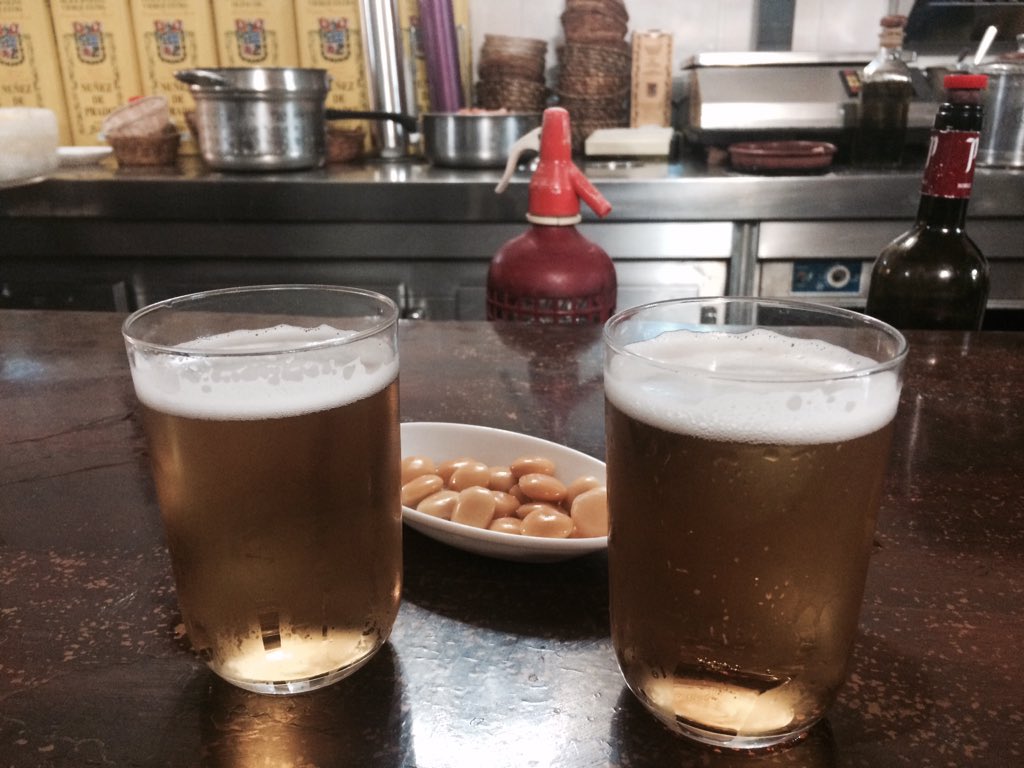 EvaGarciaMier's tweet photo. De #Tapeo en #Sevilla https://t.co/RIldCHKAwa