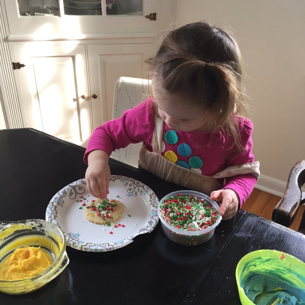VienneRay's tweet photo. Made Christmas cookies with Grammy Linda. https://t.co/K4oZZNMm3R