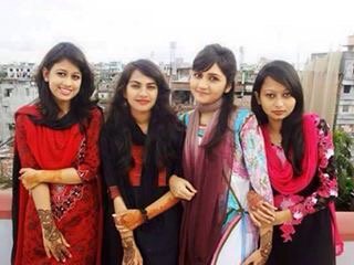 MdMahamodulHas5's tweet photo. কেমন লাগছে আমাদের💋💋💋💋 https://t.co/9Zpm0iSRC1