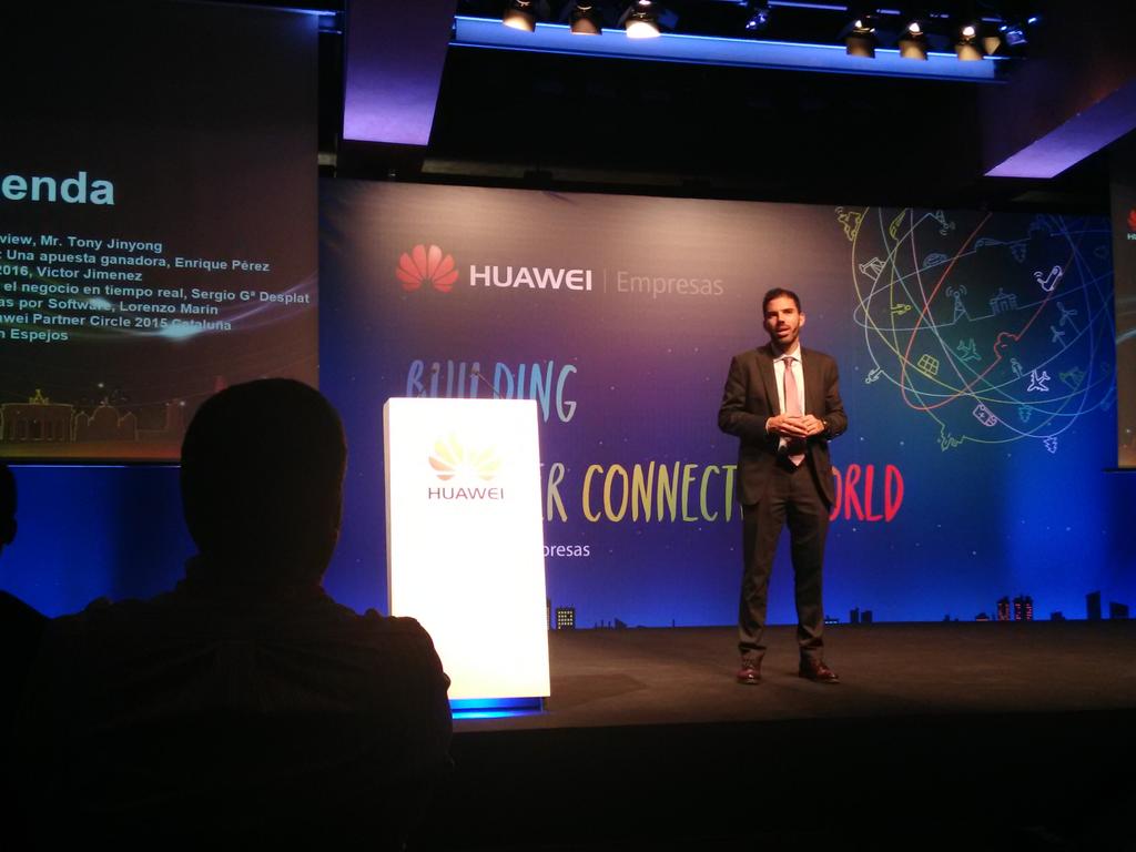 Monica_GL's tweet photo. Enseguida empieza el evento de @HuaweiSpain @HuaweiES en el impresionante @Liceu_cat de #Barcelona #PartnerCircleBCN https://t.co/aKYs56jyEU