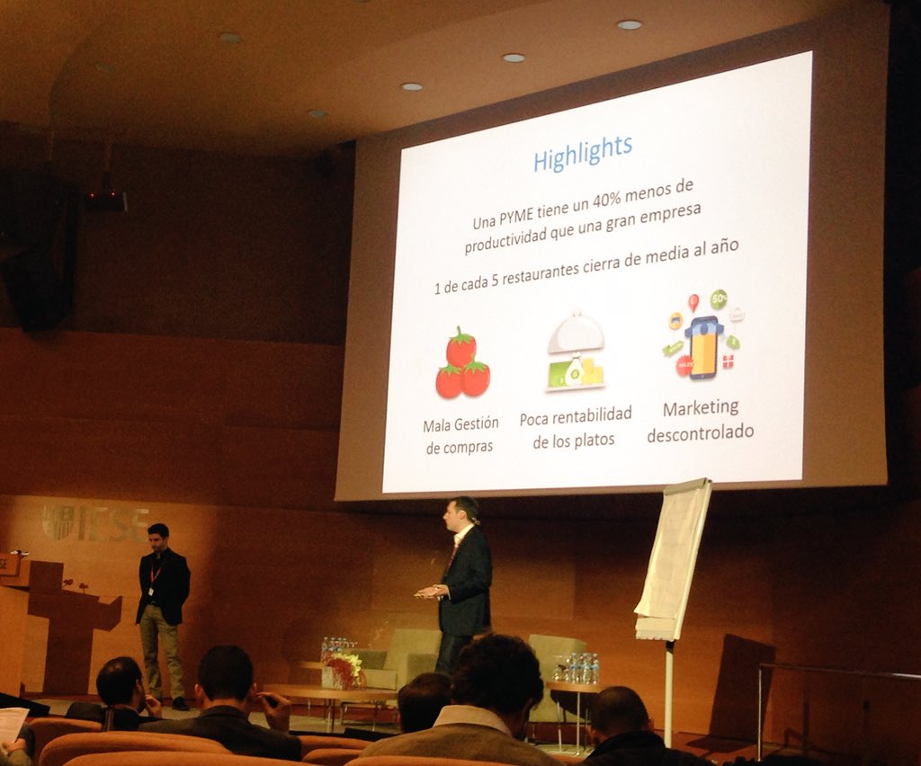 martadeps's tweet photo. @delectatech presenta su proyecto de aplicaciones inteligentes para restaurantes en #Finaves #startup en @iesebs https://t.co/EC7NApawka