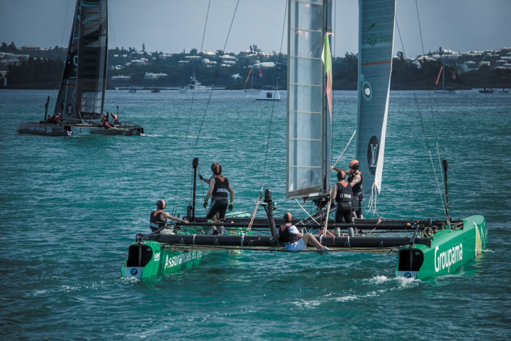 NolPugi's tweet photo. Bon courage Franck! Wishing you speedy recovery! @americascup @GroupamaTeamFr @TLGBrest @OuestFrance #racetobermuda https://t.co/4US4VvwUcN