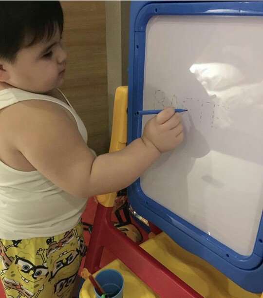 ImbaebyBas's tweet photo. Pwede na po ako magsleep. Tapos na po ako mag-aral at magsulat.. " B A S T E "
 ruby rodriguez, paolo ballesteros, https://t.co/LBClJqCh80