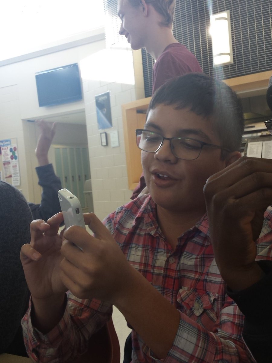 StillADream2's tweet photo. #mexicanswag @Ro6erto_19 https://t.co/ht8abd1TrT