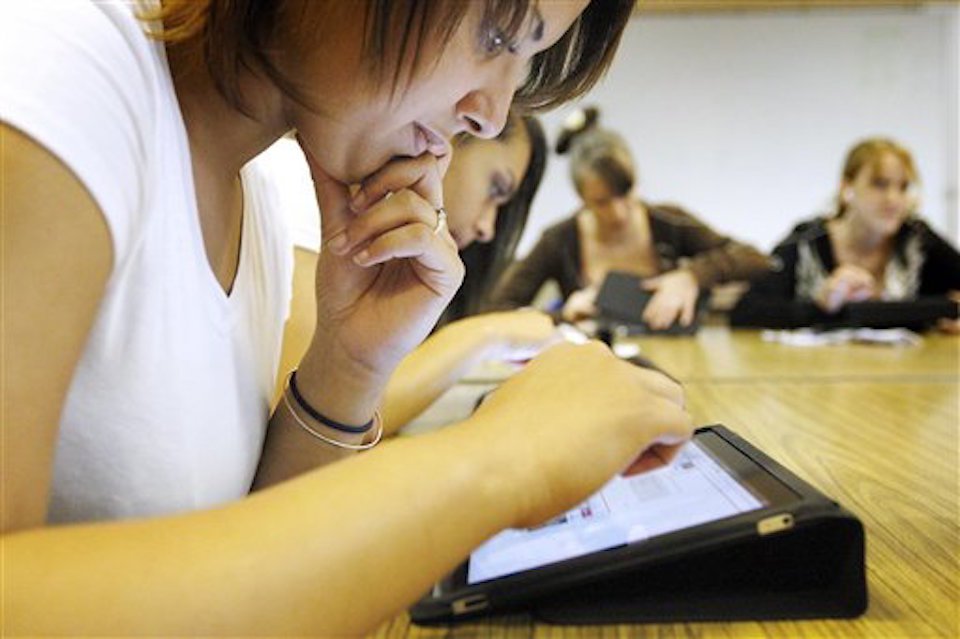 NEAToday's tweet photo. Using new technology like iPads and tablets in the classroom, is it worth it? 

https://t.co/HNwVnPpACN #EdChat https://t.co/UxjJlGBFcP