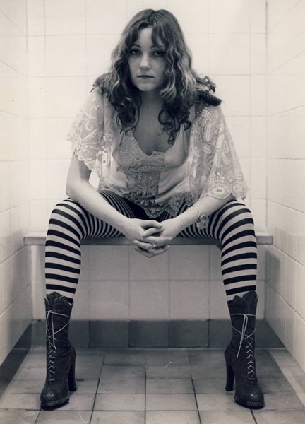 Today we wish Viv Albertine a happy happy birthday 