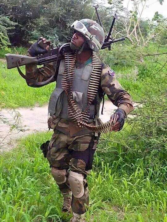 AfroVII's tweet photo. #ThankASoldier With pride, honour and duty. 🇳🇬 https://t.co/o5zhDeLOR8