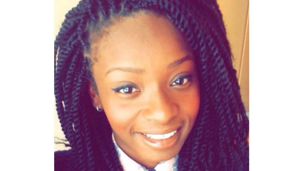 StylistMagazine's tweet photo. “No workplace has a right to do this” Women loses job offer due to wearing braids https://t.co/uLjCB6m549 https://t.co/advqhiTVaH