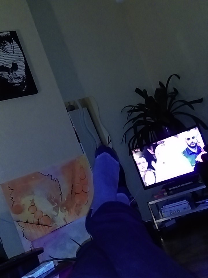 WallyKravitz's tweet photo. #JeuTPMP que du bon devant #TPMP https://t.co/7L2jKJHhSF