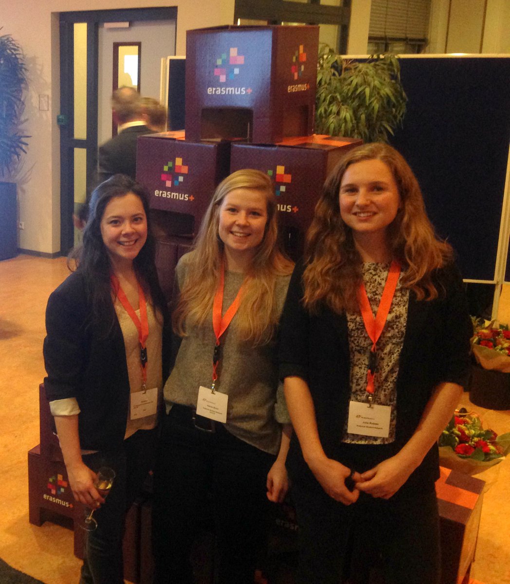 esnnl's tweet photo. Erasmus+ conferentie bijgewoond en ons Erasmus in Schools project besproken @NL_EiS. Thanks @ErasmusplusNL! https://t.co/qABamYpiPD