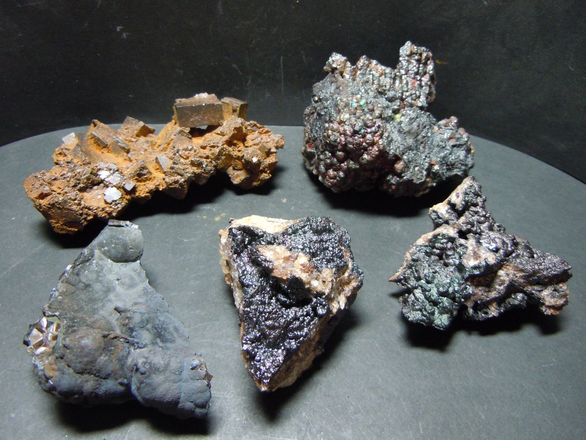 MineralCyLVALL's tweet photo. #GOETITHA - #Goethite - #España y #Portugal - SPANISH AND PORTUGUESE #MINERALS https://t.co/LYuqPXwdrz https://t.co/nMJw8Zuml1