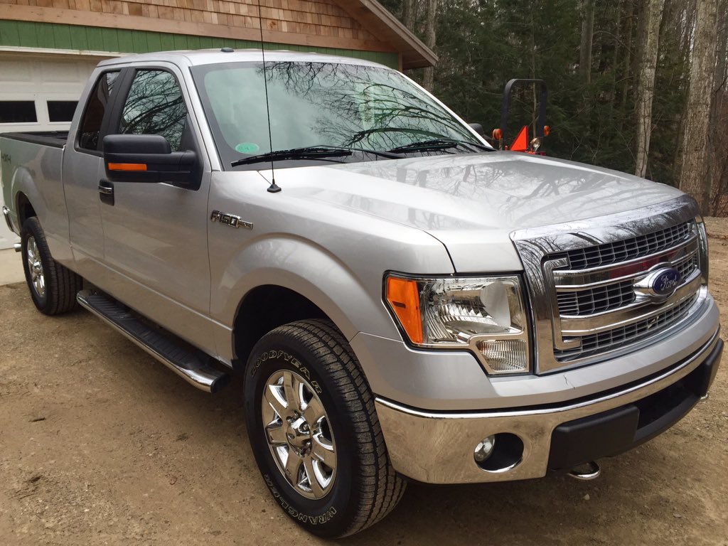 It was Cyber Monday, so I bought a new truck I found online during buy it local Saturday. 👍🏼🇺🇸💙😎