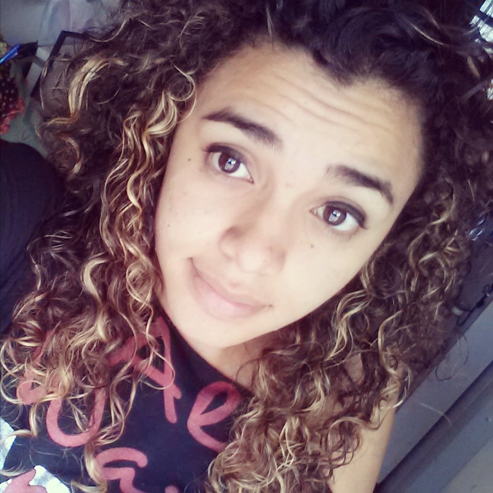 GenesisFelici10's tweet photo. Ima go bck red I think https://t.co/vqrOLv02LM