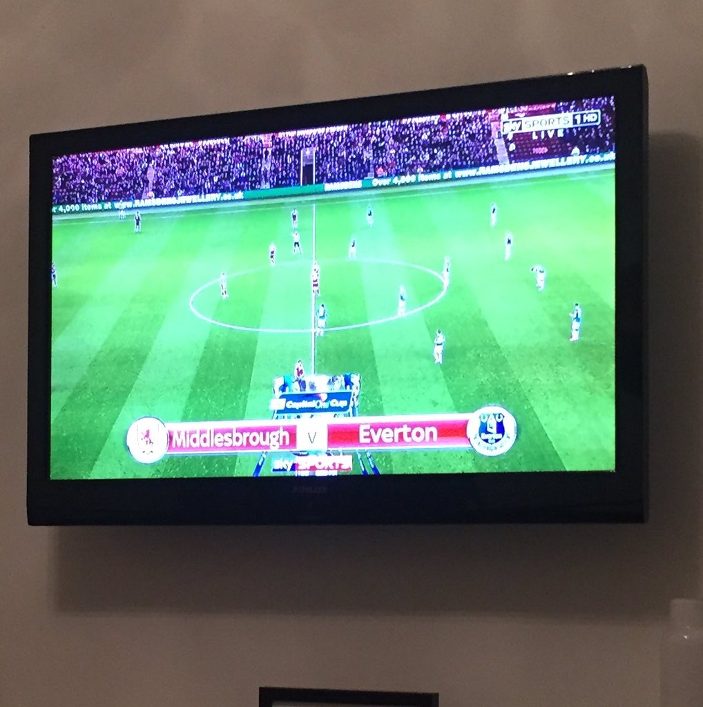 Lalley16's tweet photo. Tony and his team doing an excellent job at the Riverside #fibreRootzone https://t.co/ntJmBO5cOz