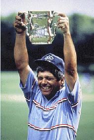Happy Birthday to 1990 U.S. Senior Open champ and member Lee Trevino! 