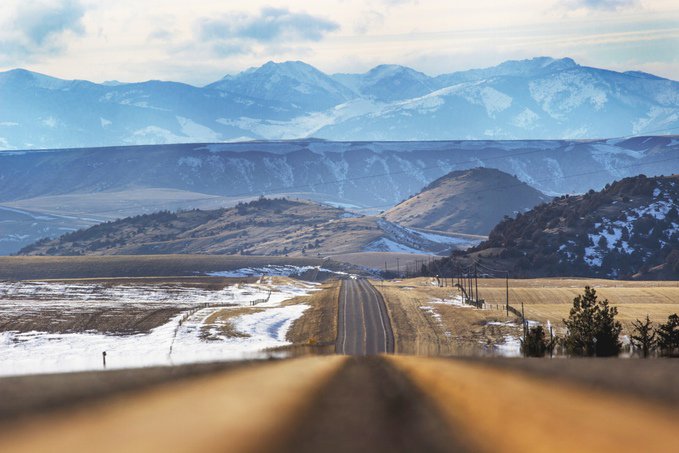 On their quest to revive literary travel writing, Nowhere Magazine goes to print: bit.ly/NowherePrint