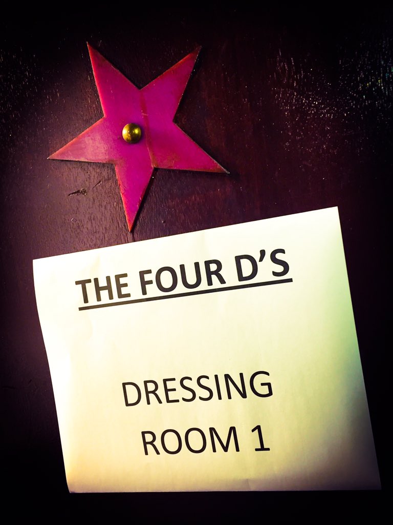 thefourdsuk's tweet photo. #TheFourDs ready to start there winter program for #BlackpoolPromotions #MerryChristmas https://t.co/CNrpR1vGwJ