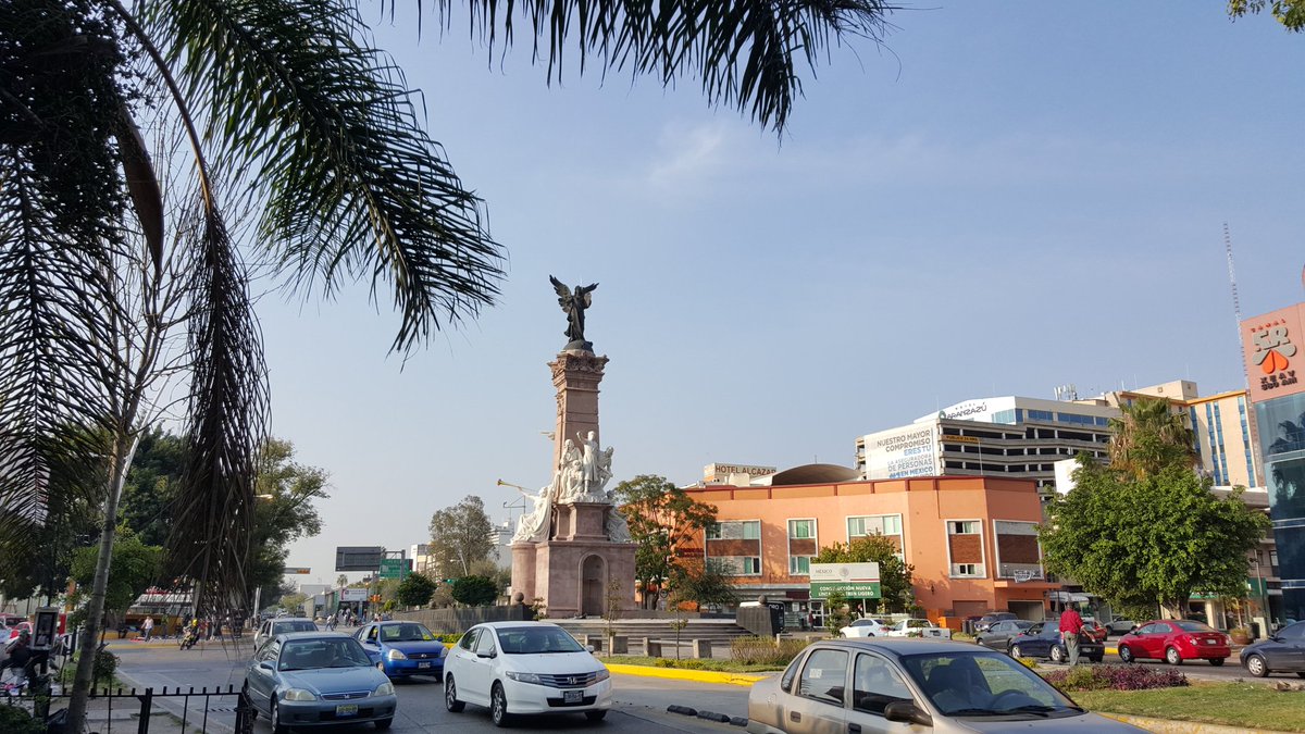 BitacoraG's tweet photo. A la mañana siguiente, viernes 20 de noviembre nos fuimos de Guadalajara 😢 https://t.co/jr5cZGhUh9