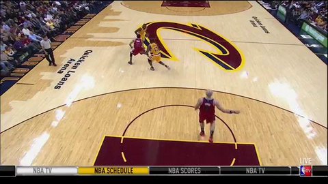 BasketBlog_com's tweet image. BasketBlog.com : LeBron strong to the rack on NBATV! #WASatCLE #NBARapidReplay dlvr.it/Cv3F3x